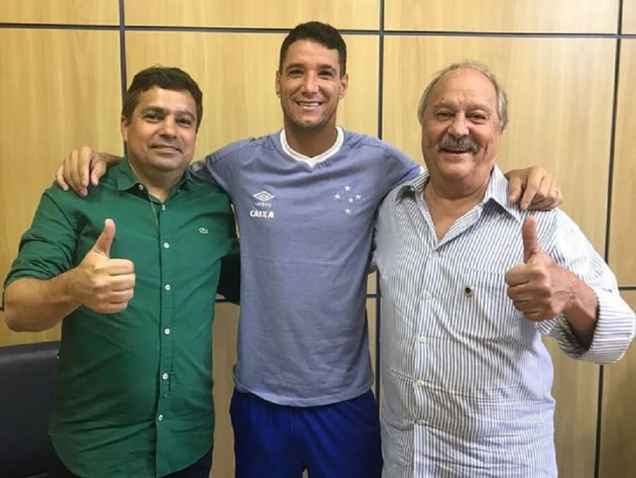 Vice do Cruzeiro falou sobre Thiago Neves - JB Filho Repórter